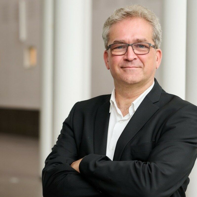 Erik Van Zuuren